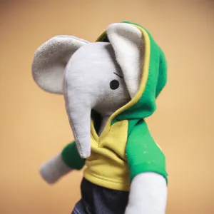 Bajo Tobe Quinn the Elephant BACK IN EARLY 2025