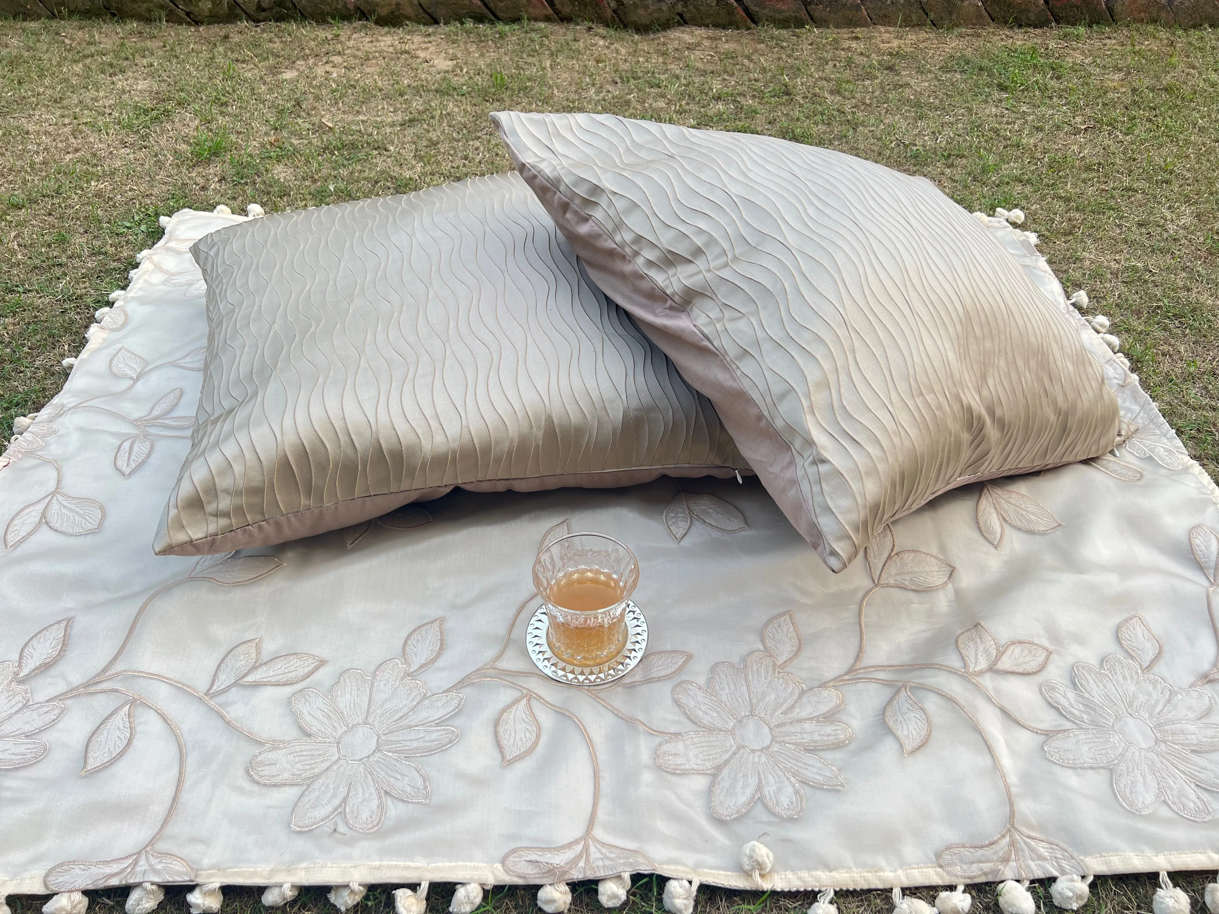 Contour Cushion Cover Sets