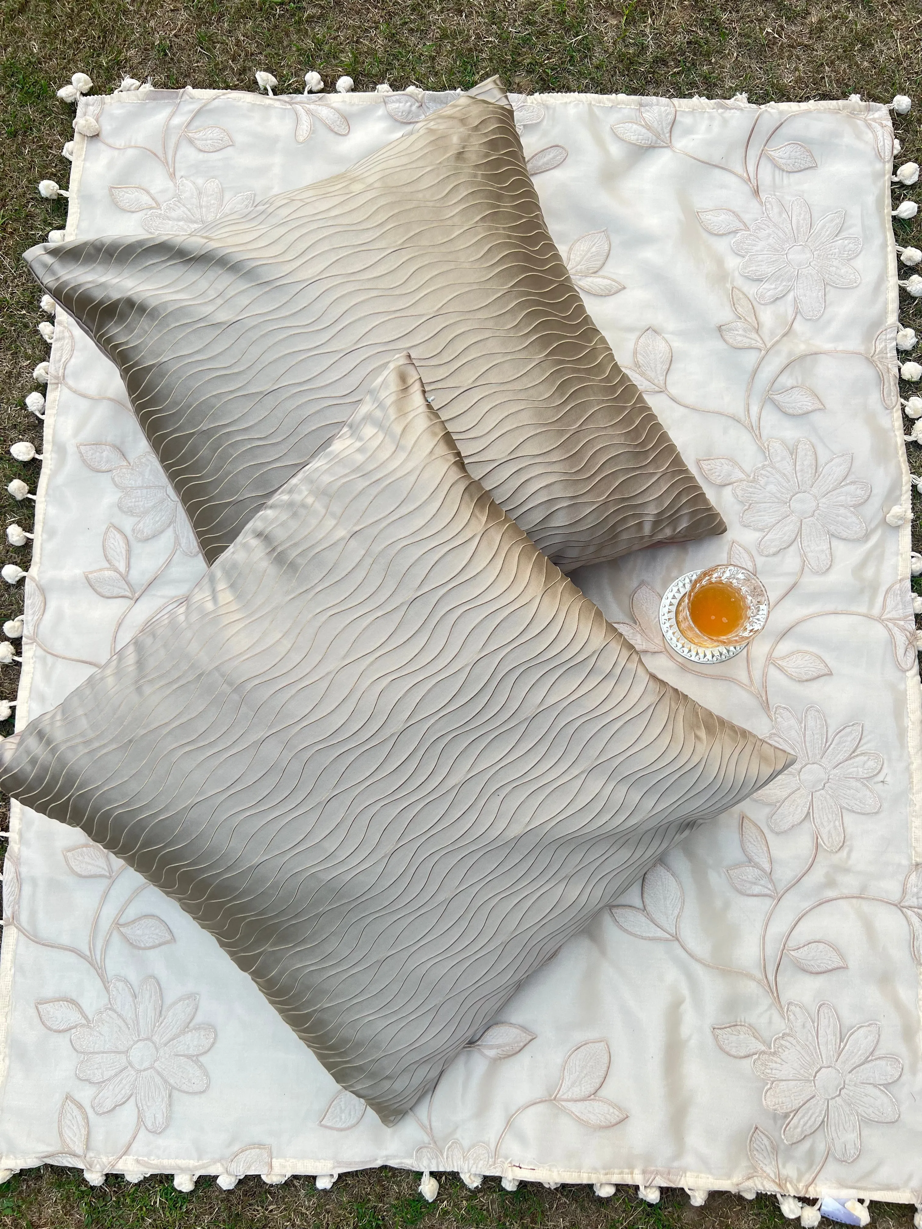 Contour Cushion Cover Sets