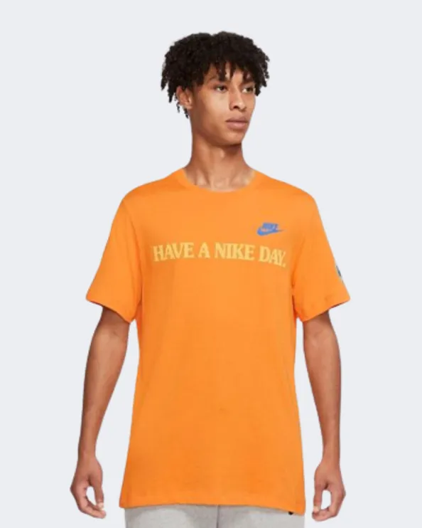 Nike Sportswear Essential Men Lifestyle T-Shirt Orange