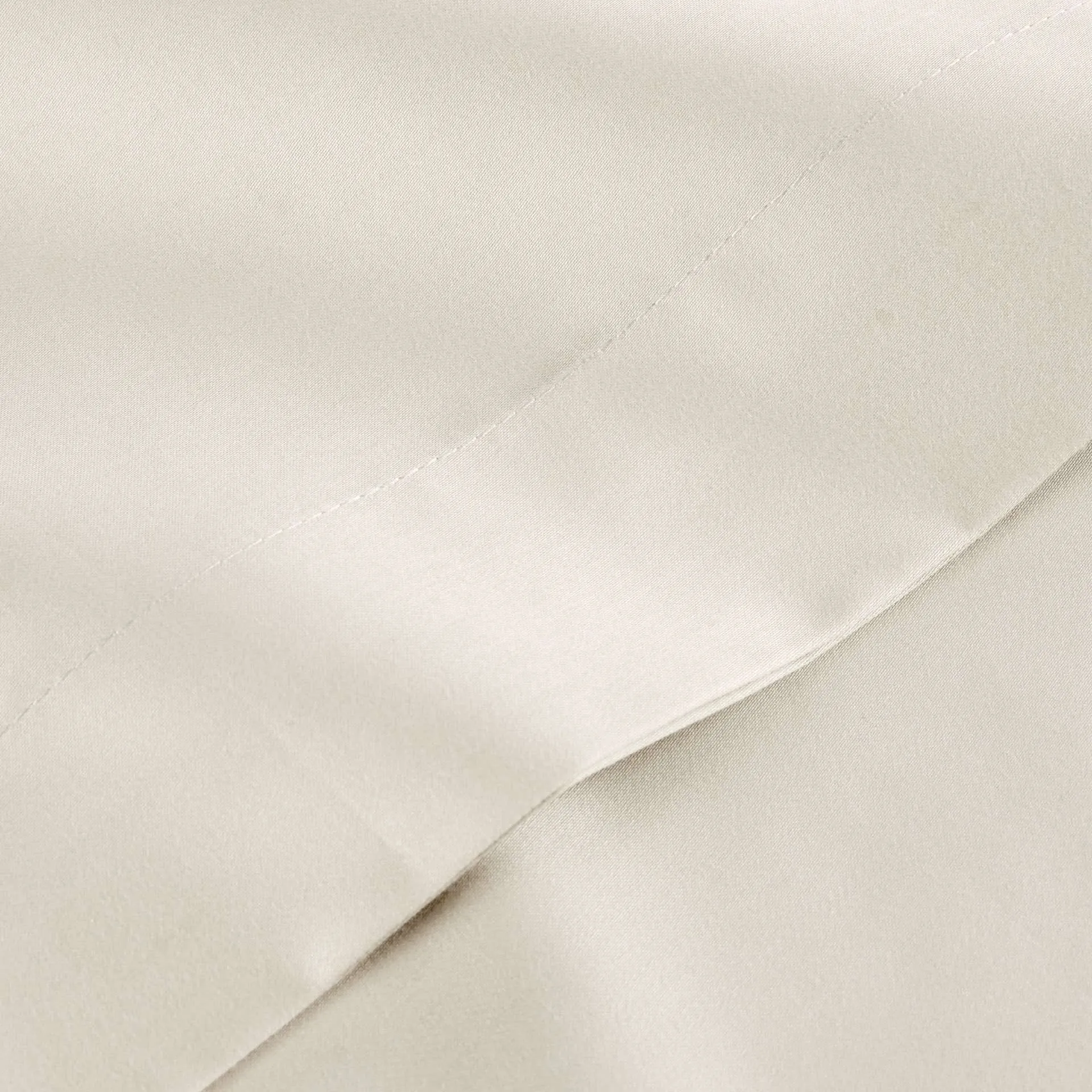 Smooth and Silky Cotton Sateen Flat Sheet - 400 Thread Count